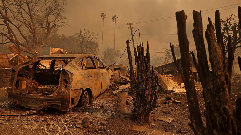 Warner Music, Blavatnik Donates $1 Million to Los Angeles Fire Relief