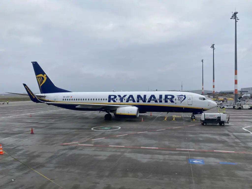 Ryanair removes Belgian couple from flight after passenger requests to use toilet during taxi